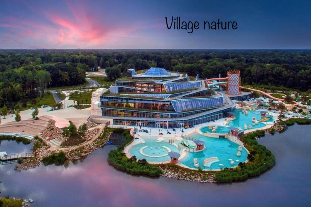 Studio 2 Adultes 2 Enfants Parcs Disneyland Paris Montévrain Exterior photo