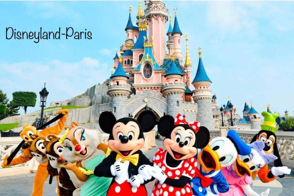 Studio 2 Adultes 2 Enfants Parcs Disneyland Paris Montévrain Exterior photo