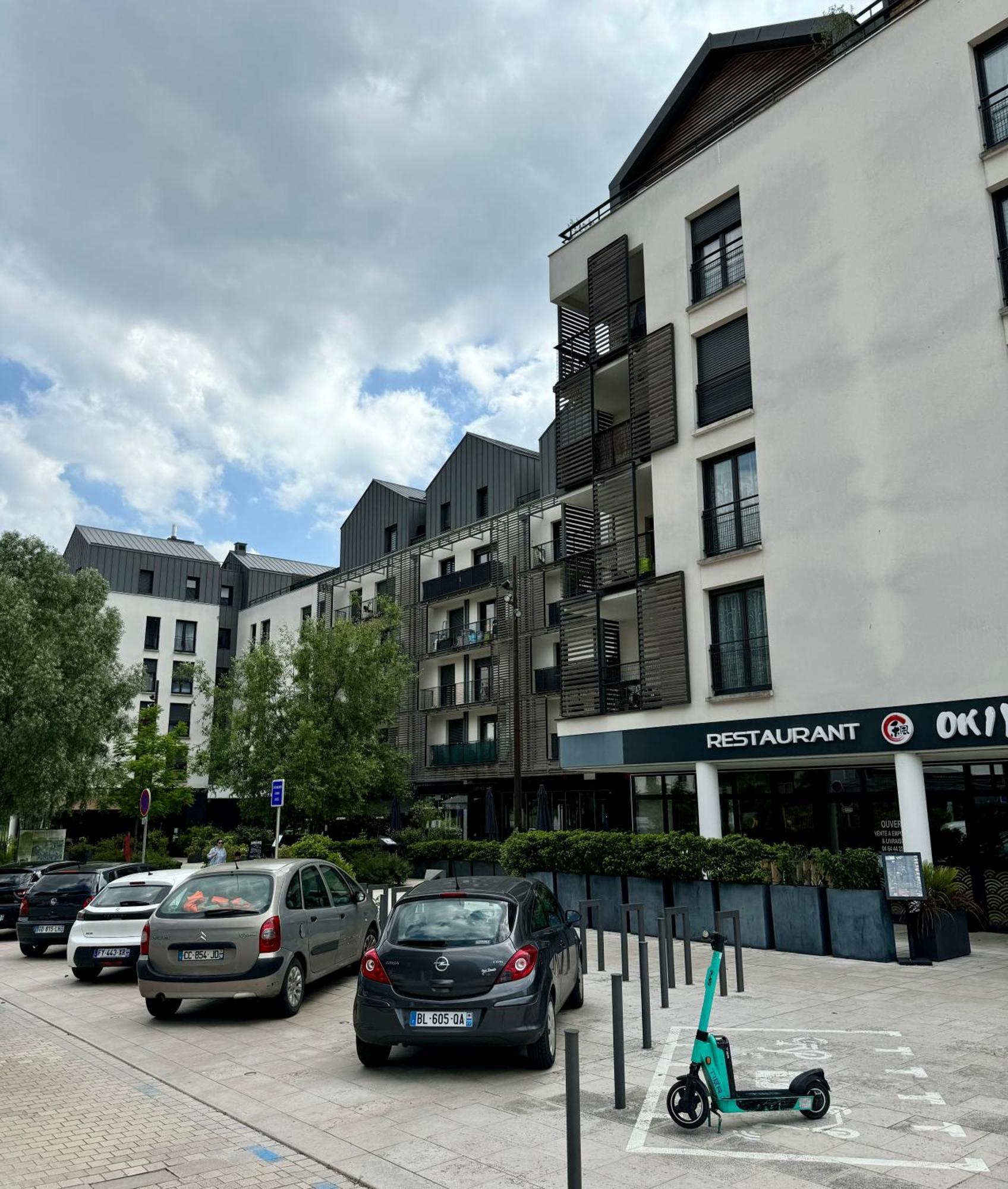 Studio 2 Adultes 2 Enfants Parcs Disneyland Paris Montévrain Exterior photo