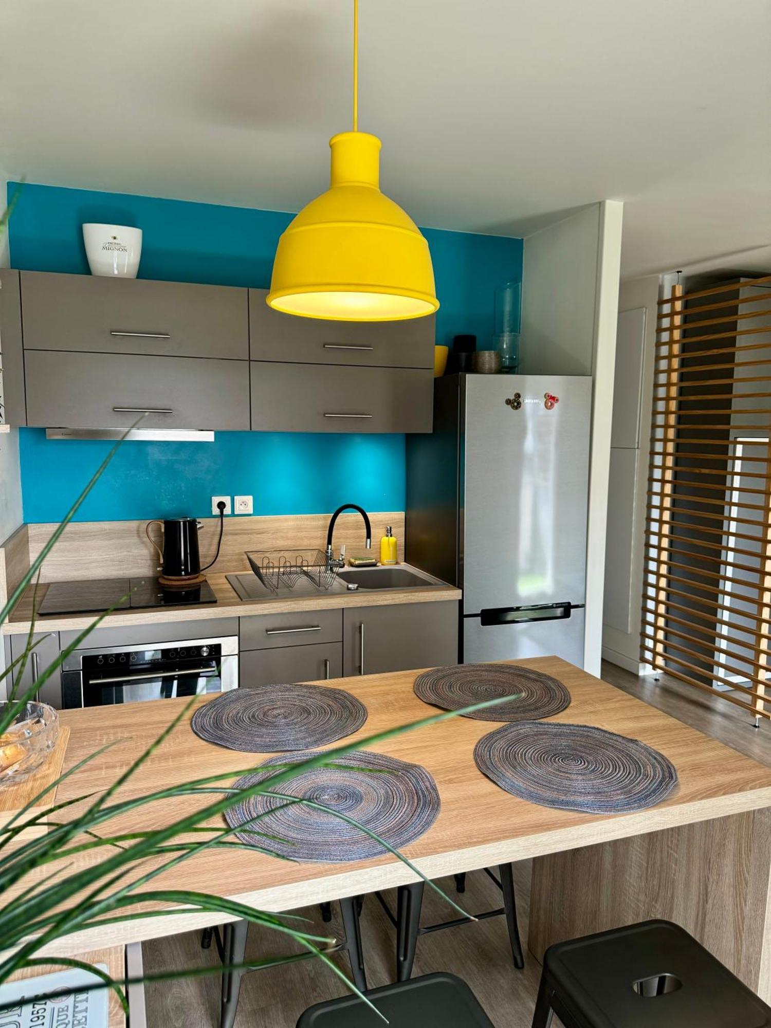 Studio 2 Adultes 2 Enfants Parcs Disneyland Paris Montévrain Exterior photo